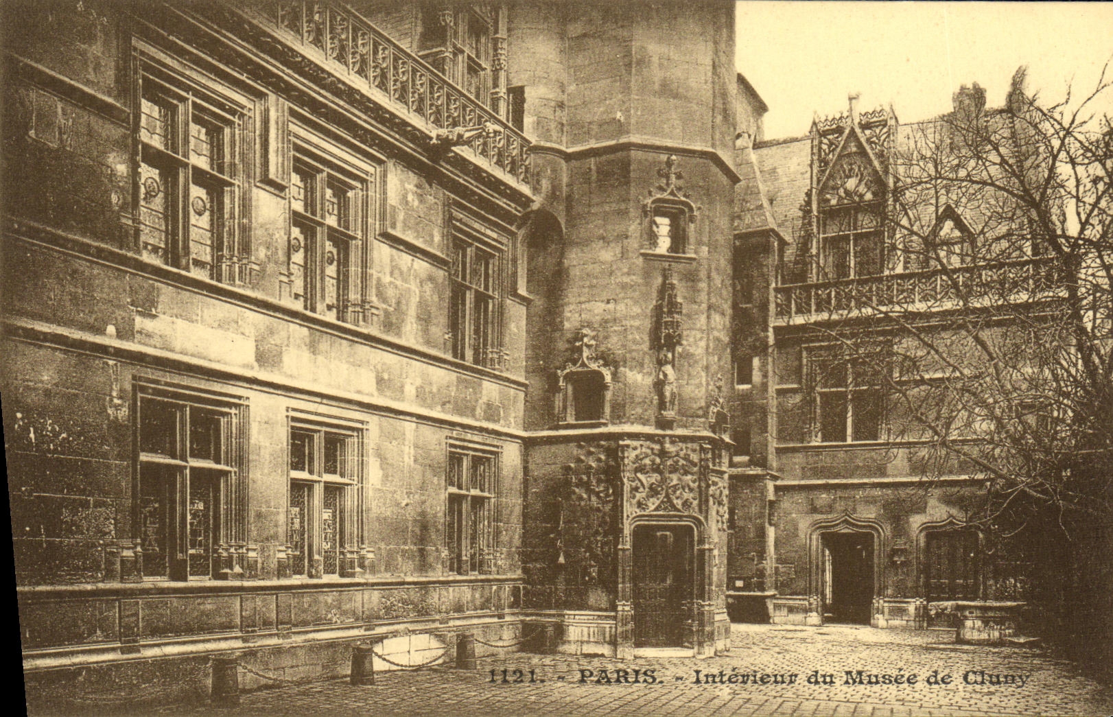 VINTAGE POSTCARD Interior Paris of the Museum of Cluny