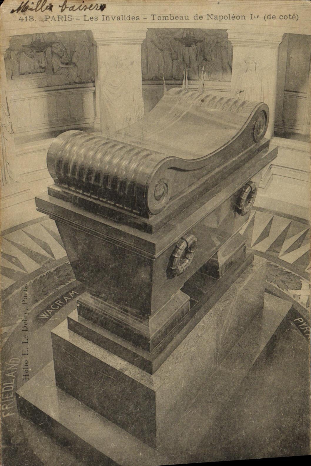 CPA Paris Invalides Tombeau de Napoleon 1er