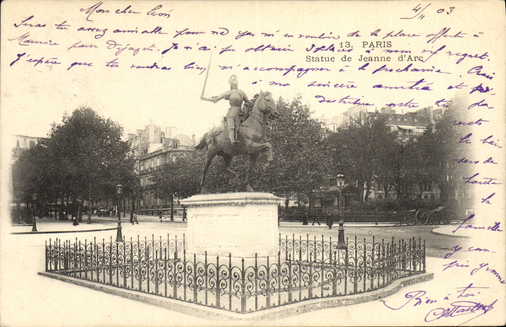 CPA Paris Statue de Jeanne d arc