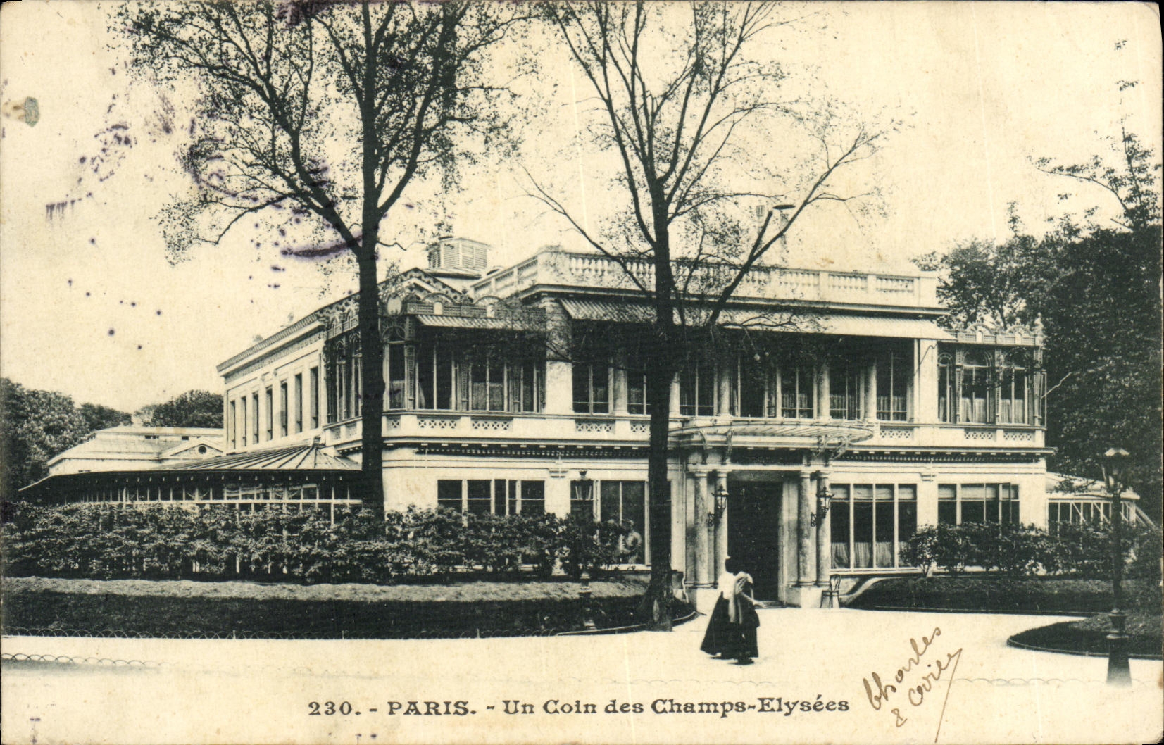 CPA Paris Un Coin de Champs Elysees