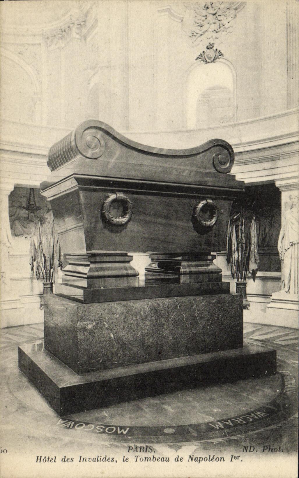 CPA Paris Hotel des Invalides le Tombeau de Napoleon 1er