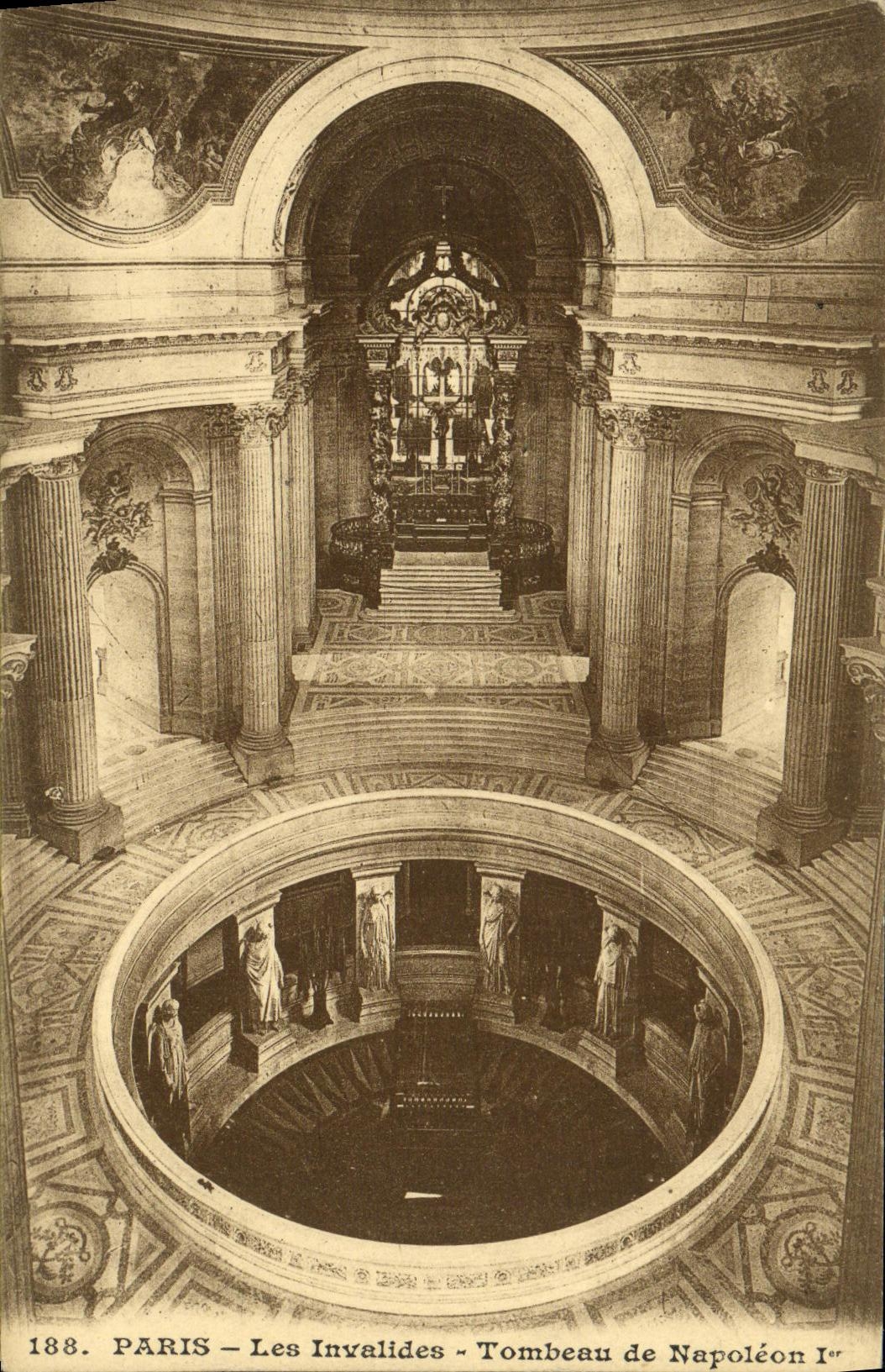 CPA Paris Les Invalides Tombeau de Napoleon l