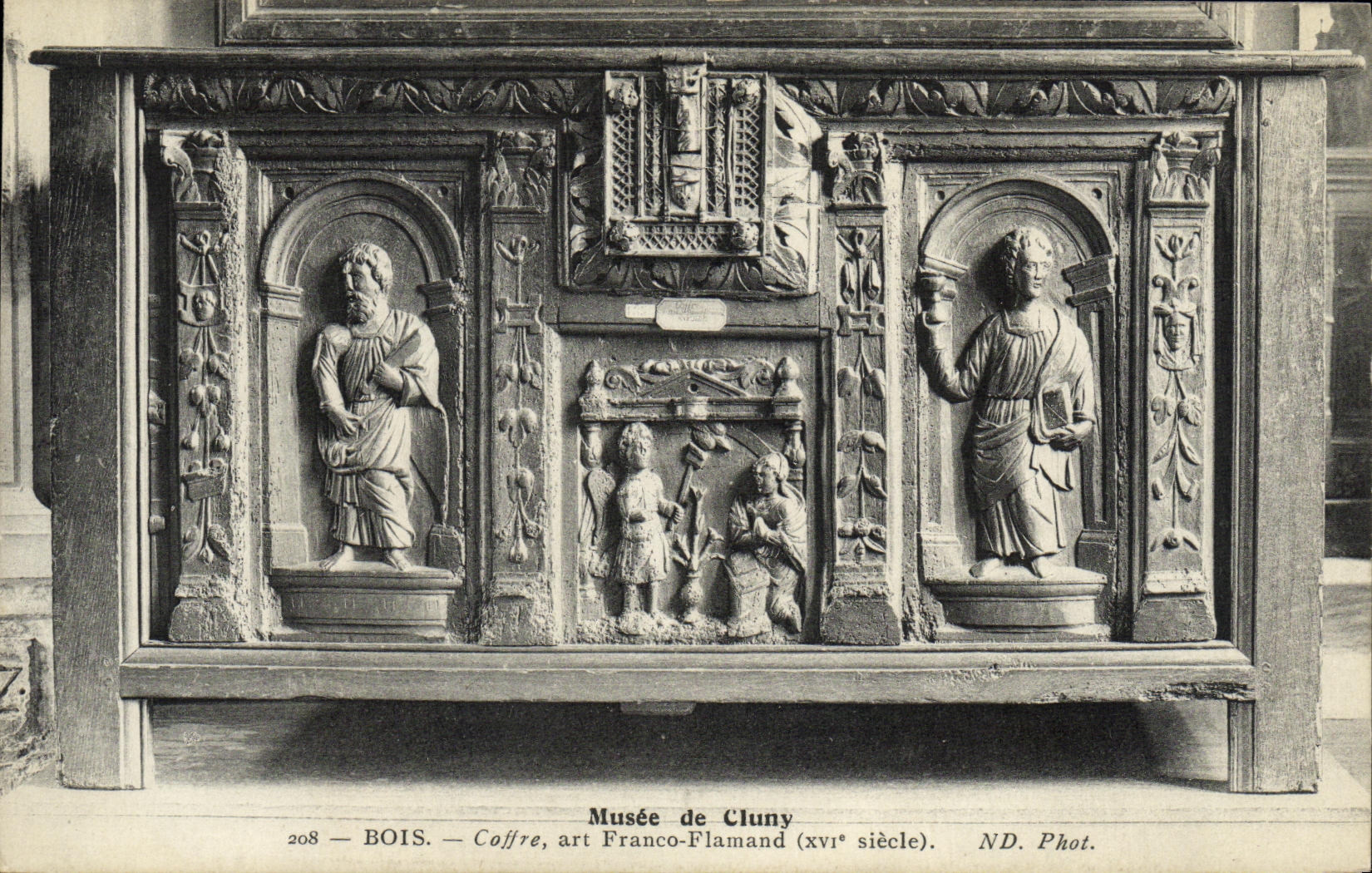 VINTAGE POSTCARD Musee of Cluny Bois Cases art Franco Flemish XVl E century
