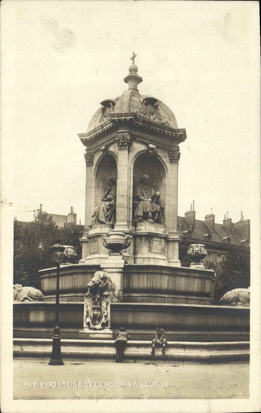 CPA Paris Fontaine de la place St Sulpice