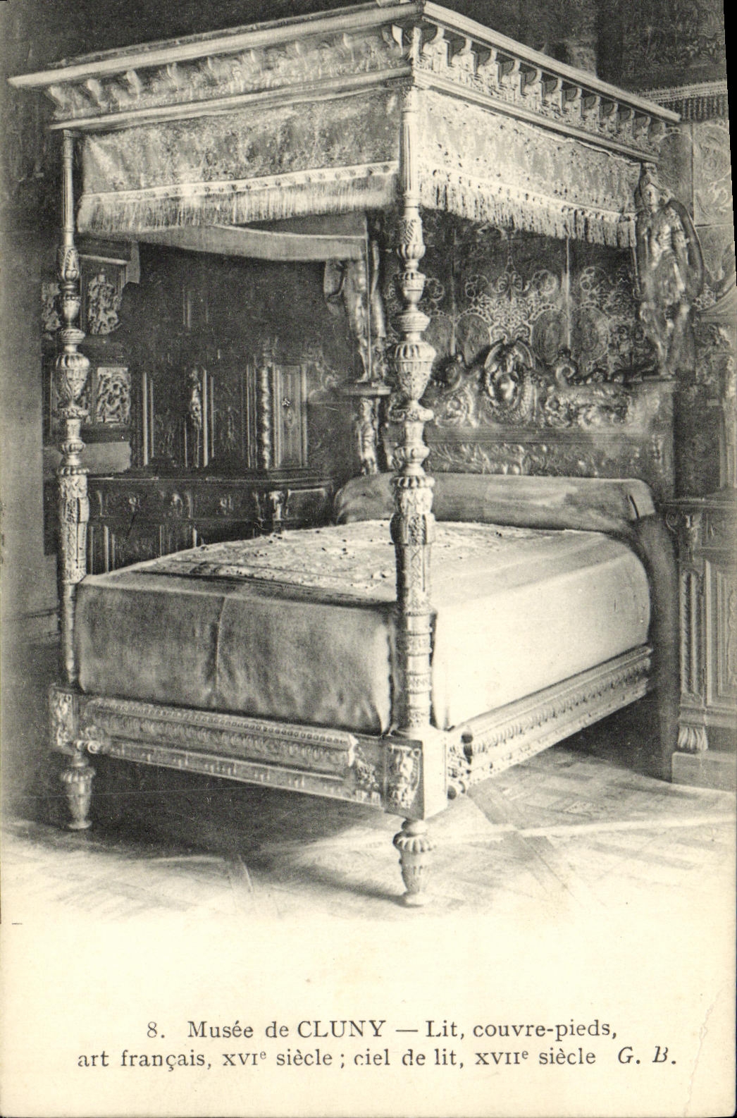 VINTAGE POSTCARD Musee of Cluny Lit covers feet French art