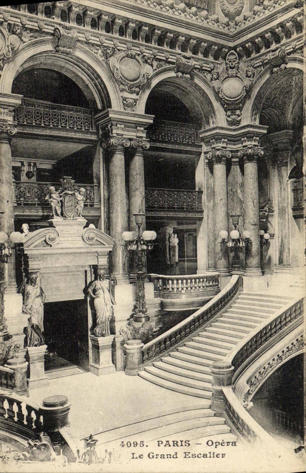 CPA Paris Opera Le Grand Escalier