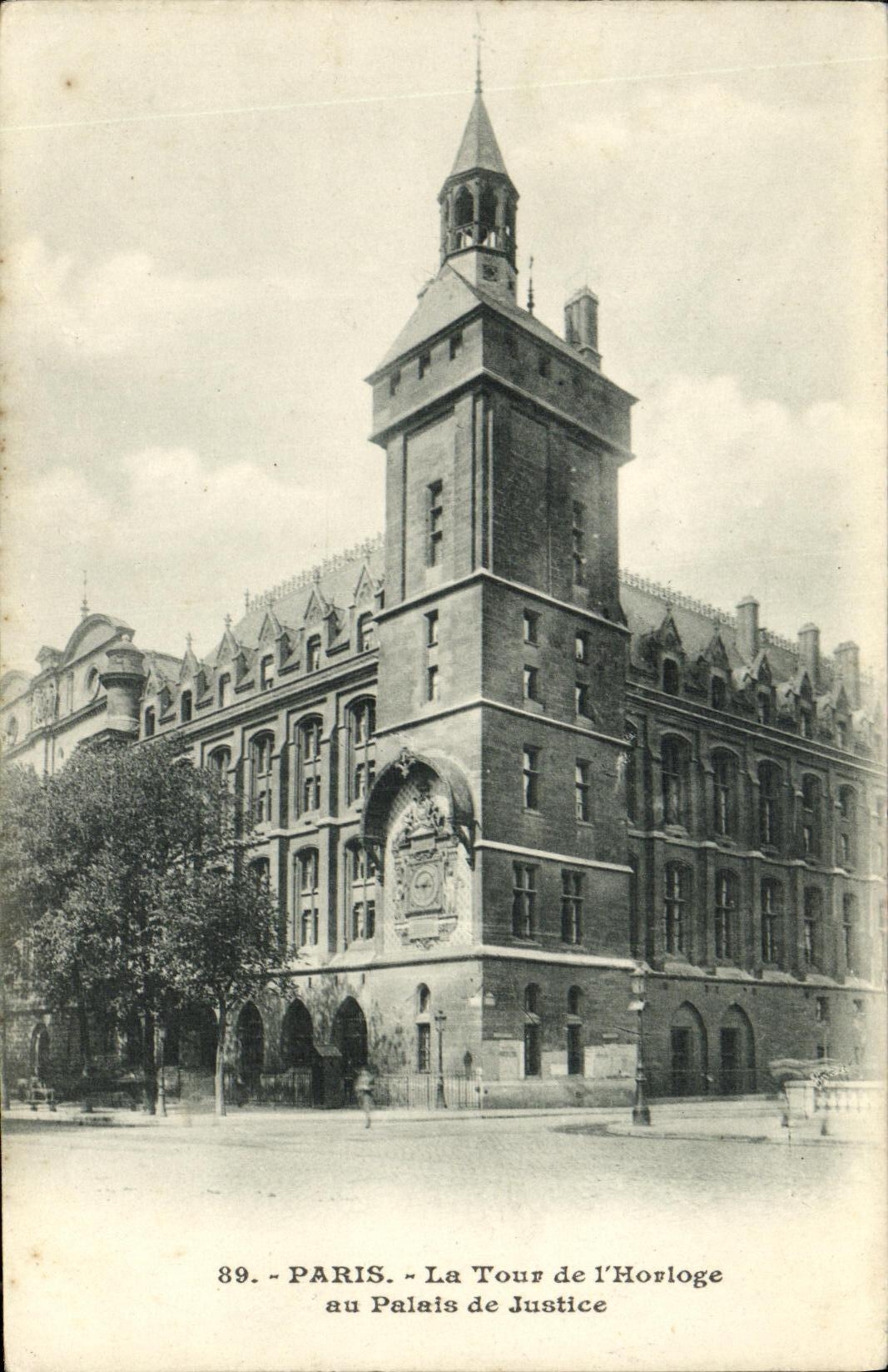CPA Paris La Tour de l Horloge au Palais de Justice