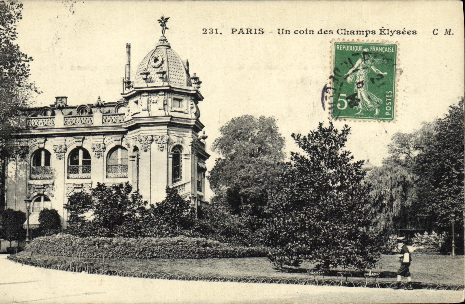 CPA Paris Un coin des Champs Elysees