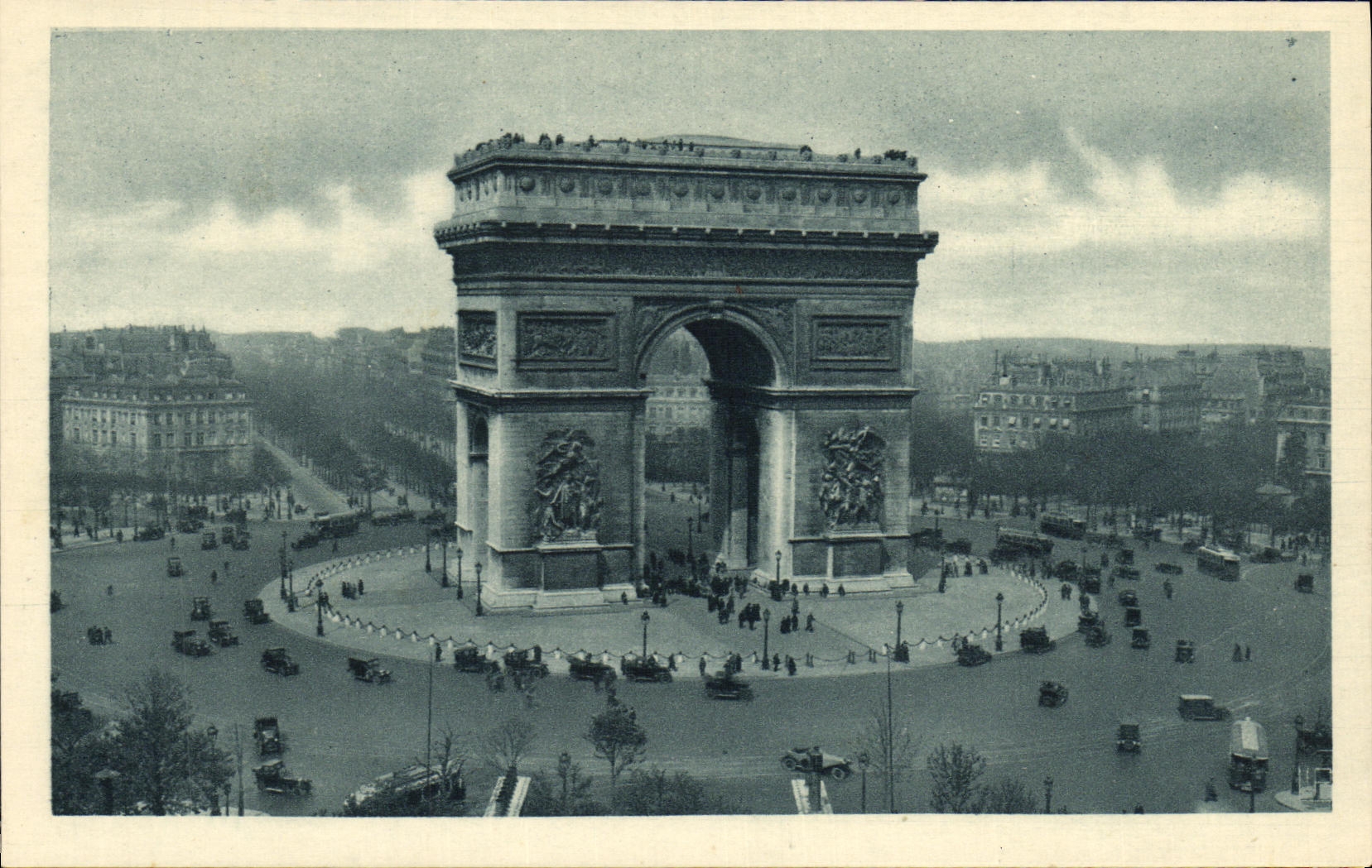 POSTAL Paris L de la VENDIMIA Arc de Triomphe y el lugar de L Etoile