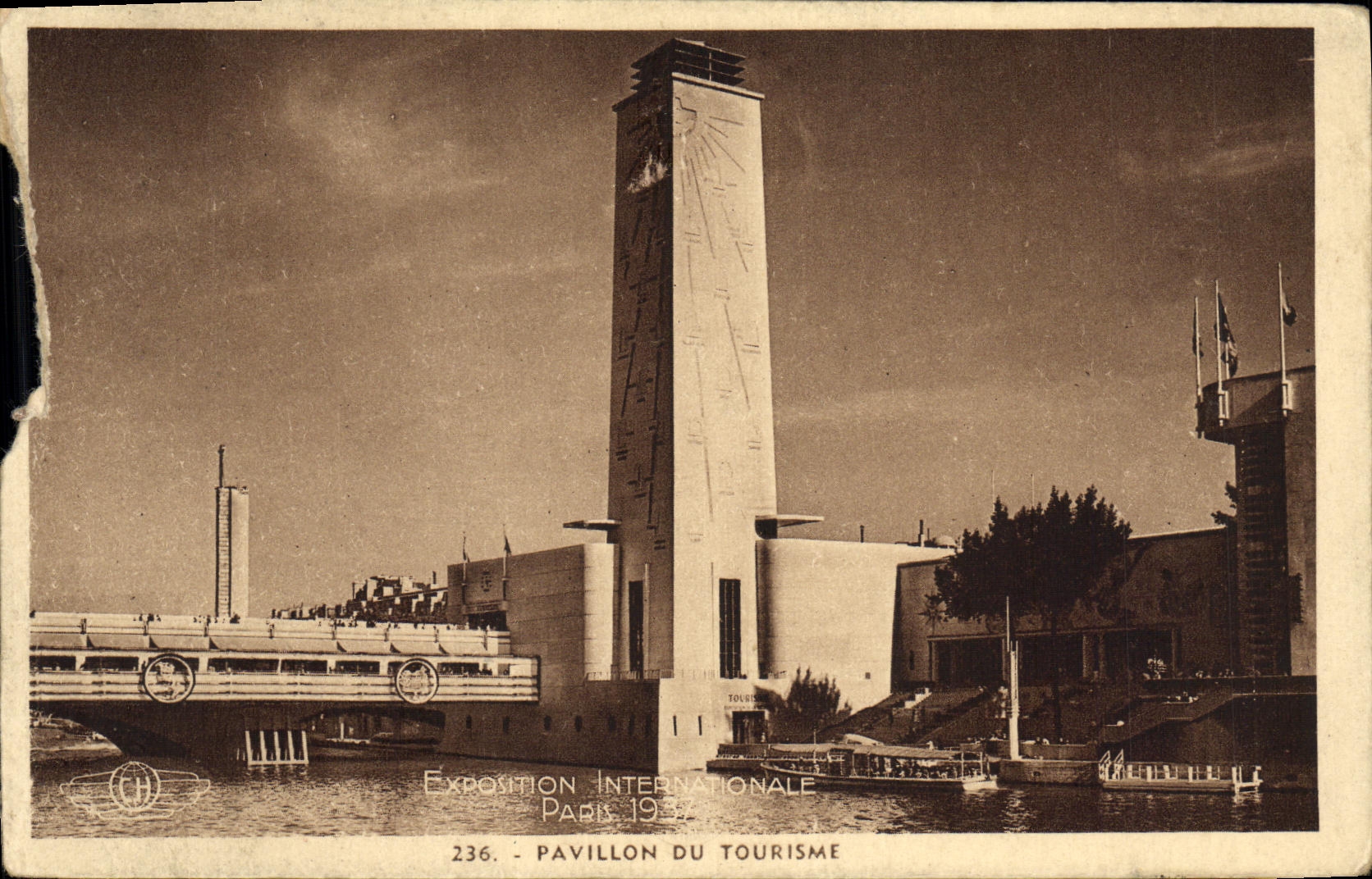 CPA Paris Pavillon du Tourisme