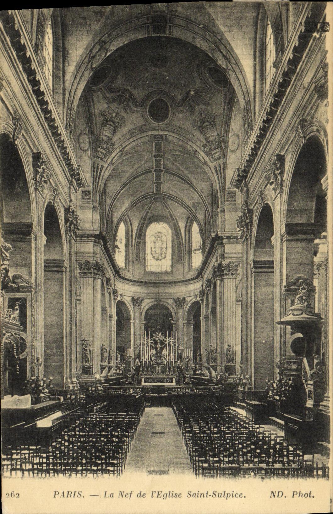 CPA Paris La Nef de l Eglise Saint Sulpice