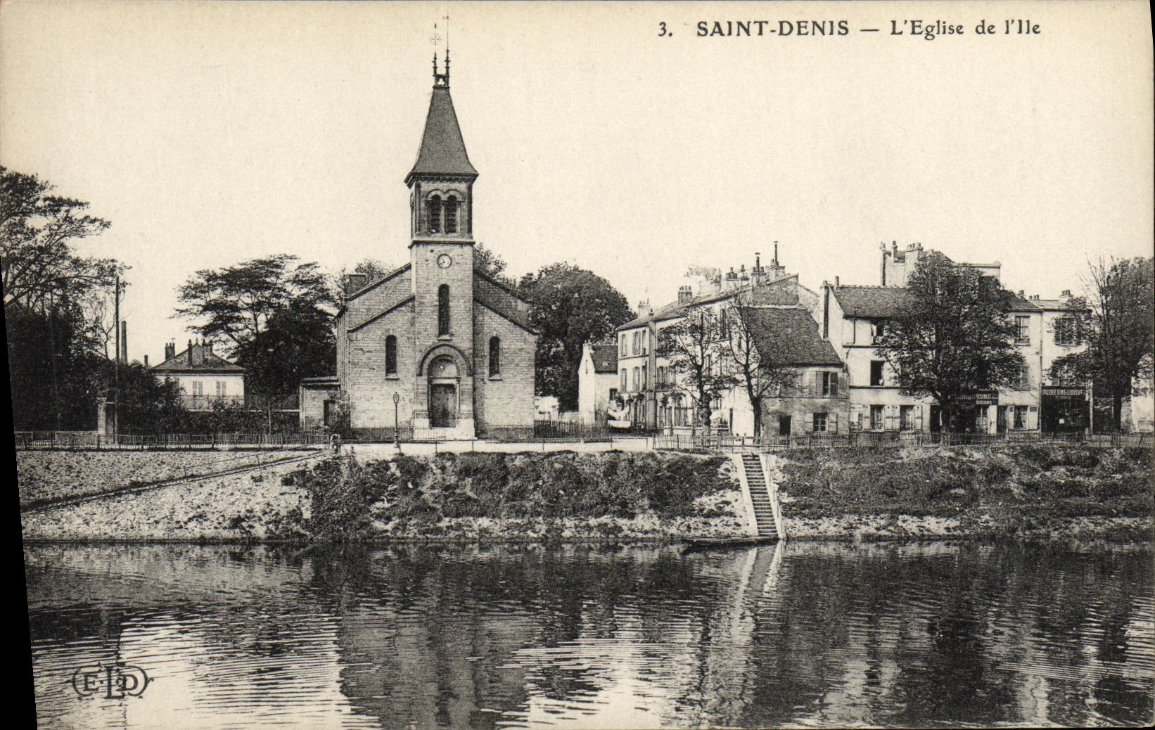 VINTAGE POSTCARD Holy Denis L Church of L island