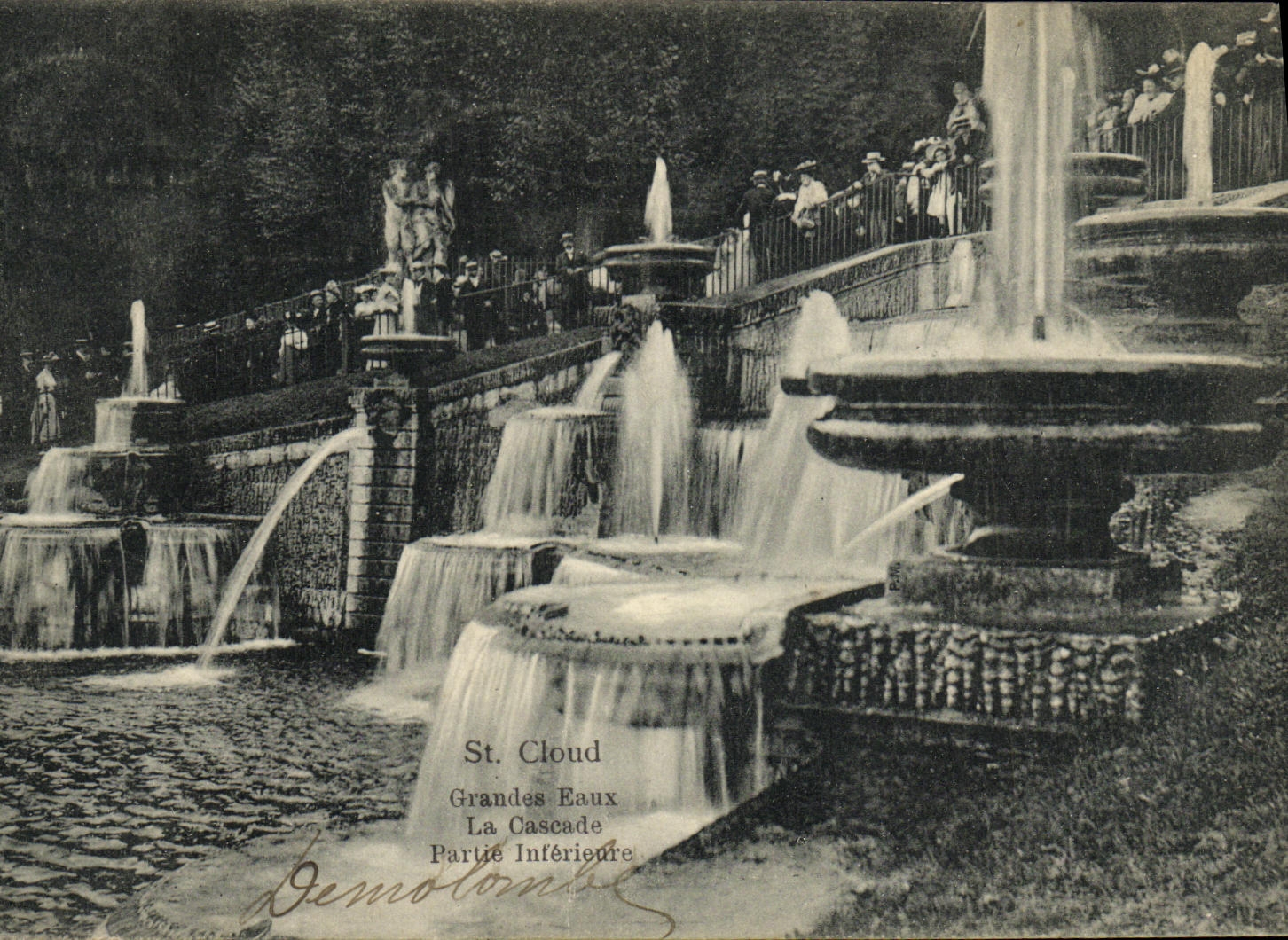 VINTAGE POSTCARD St Cloud Large Water the Cascade Lower part