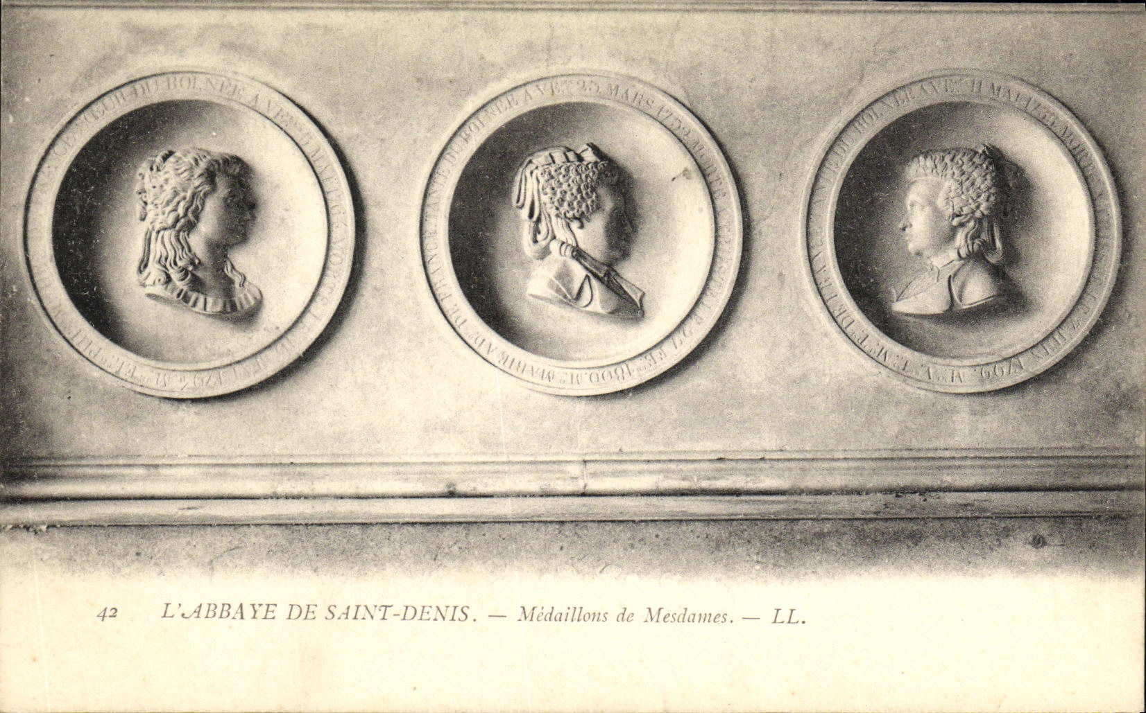 VINTAGE POSTCARD Abbey Of Saint Denis Medallions of Mesdames