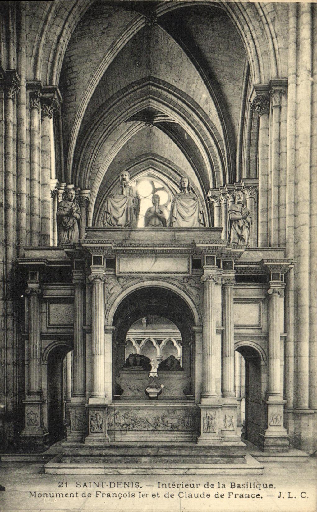 VINTAGE POSTCARD Abbey Of Interior Denis Saint of the Basilica Monument of Francois 1st and Claude of France