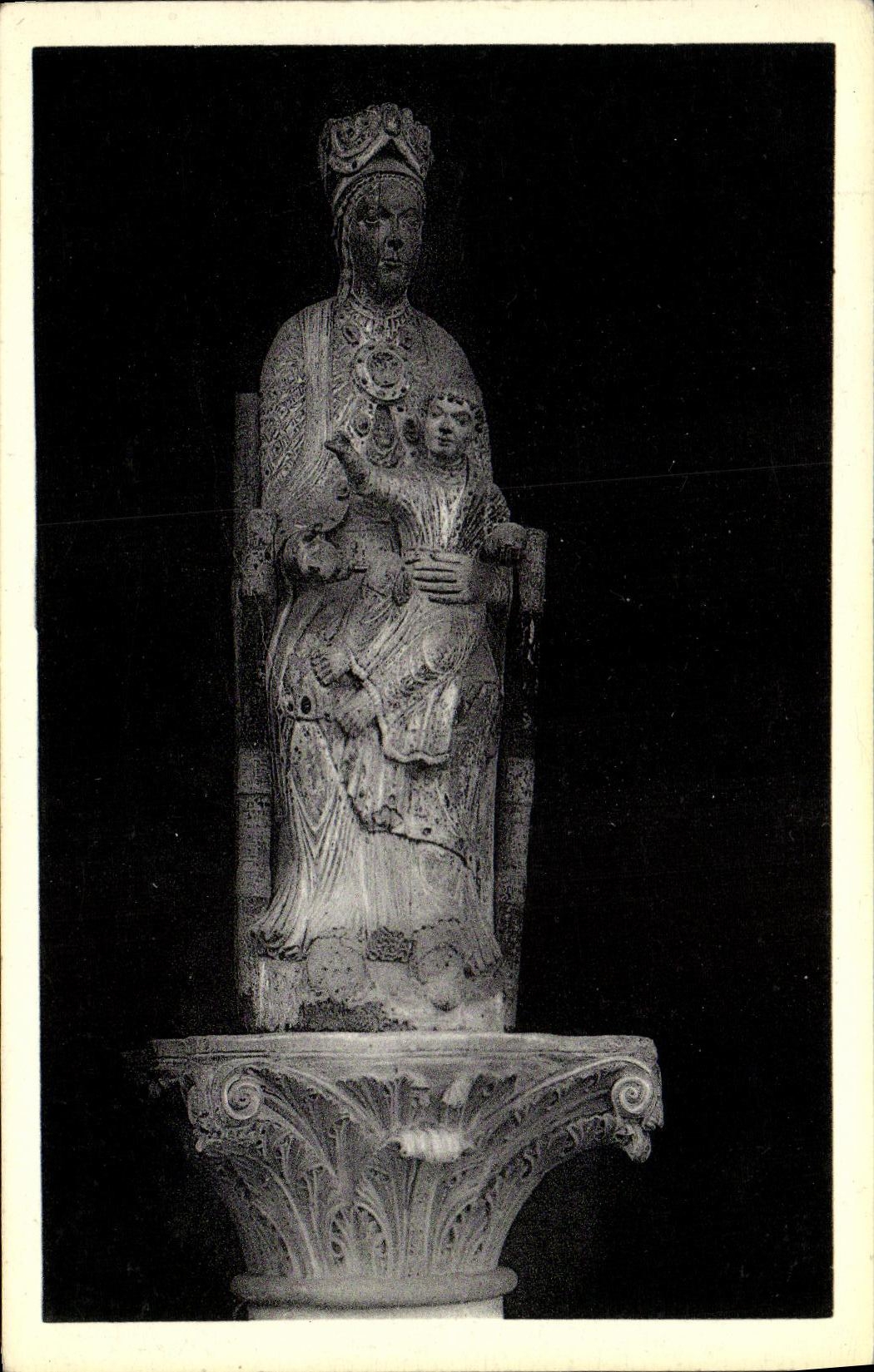 VINTAGE POSTCARD Abbaye of St Denis Rules of Wood the Virgin and L Child