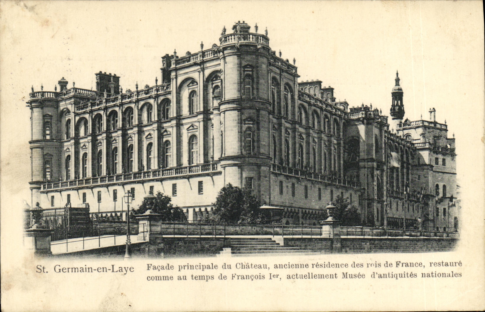 CPA St Germain en Laye Facade Principale du chateau
