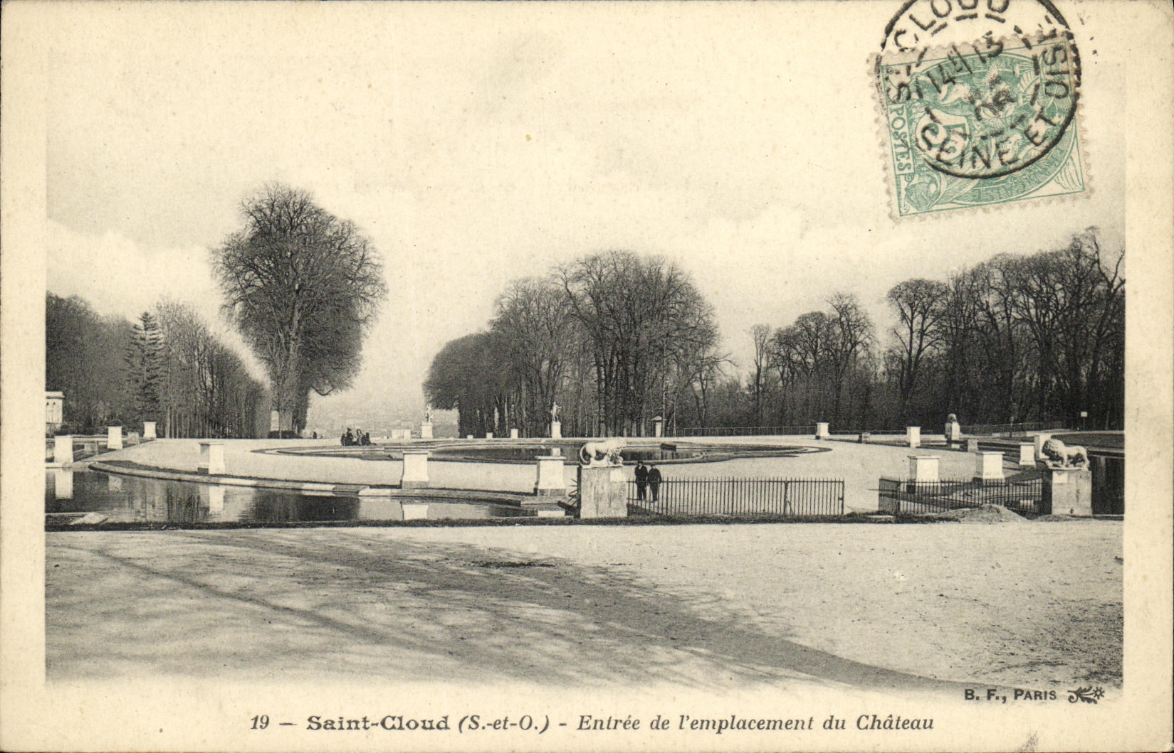 VINTAGE POSTCARD Holy Cloud Entered of L site of the Castle