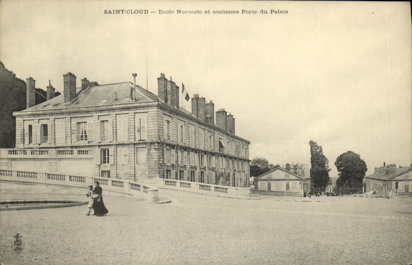 VINTAGE POSTCARD Holy Cloud Teacher training school and Old Gate of the Palate