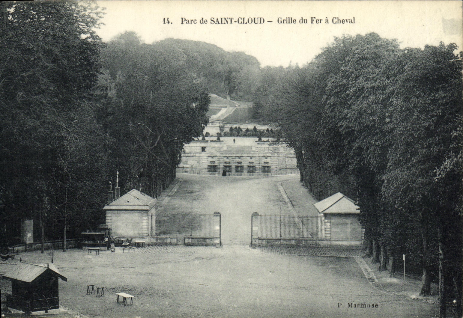 VINTAGE POSTCARD St Cloud the Park Roasts Horseshoe