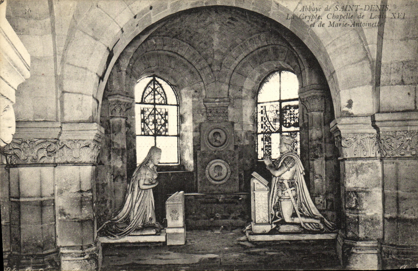 VINTAGE POSTCARD St Denis L Abbey the crypt Vault of louis XVI and Marie Antoinette