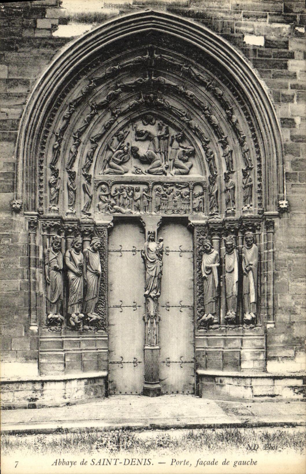 VINTAGE POSTCARD Abbaye of Denis Saint Carries Frontage of Left