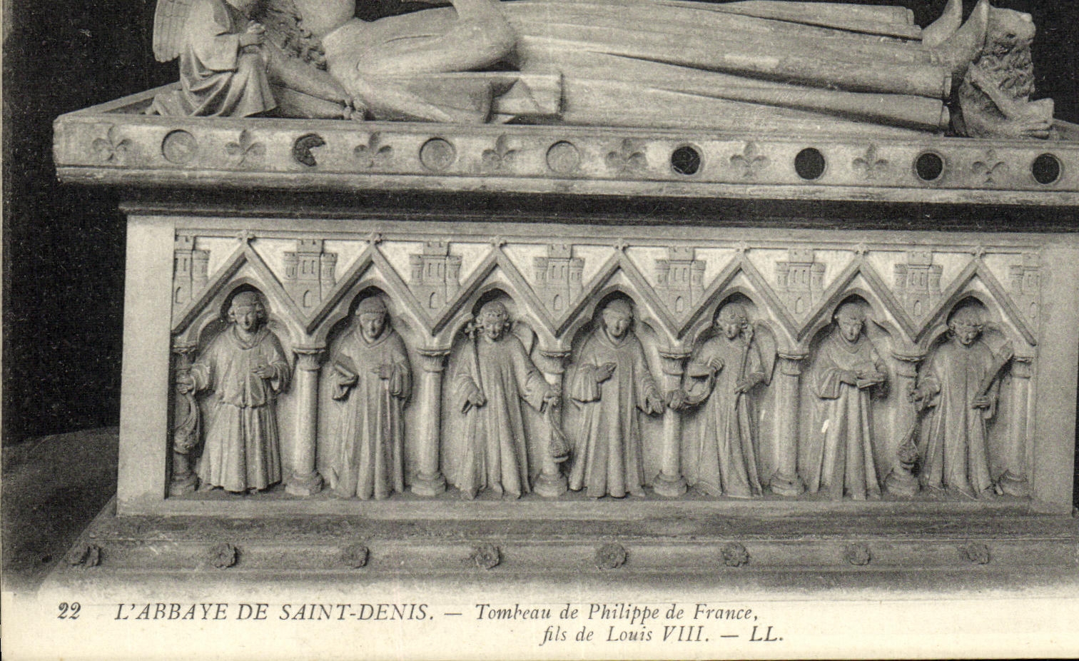 VINTAGE POSTCARD L Abbey Of Saint Denis Tomb of Philippe de France Wire of Louis VIII