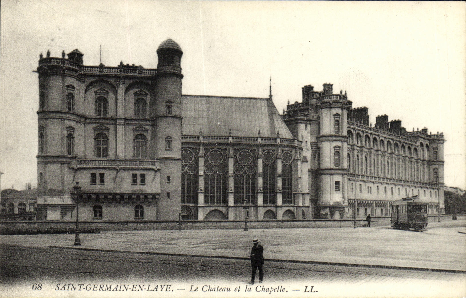 CPA St Germain En Laye Le Chateau et la Chapelle