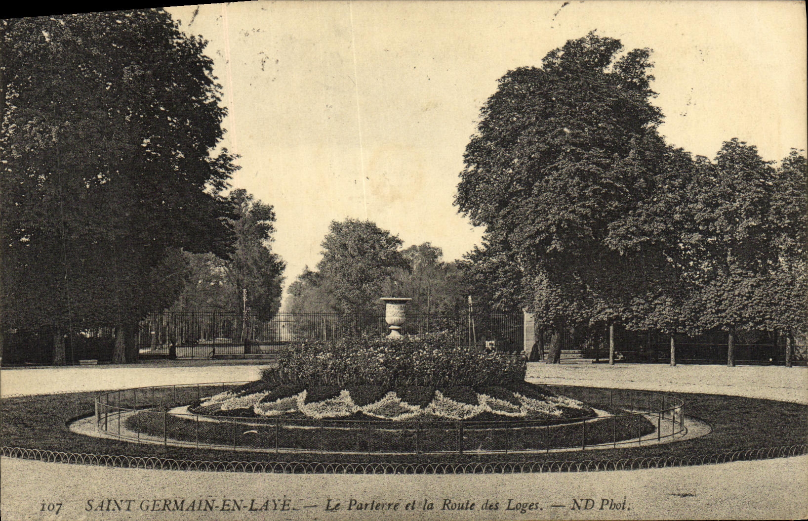 CPA Saint Germain En Laye Le Parterre et le Route des Loges
