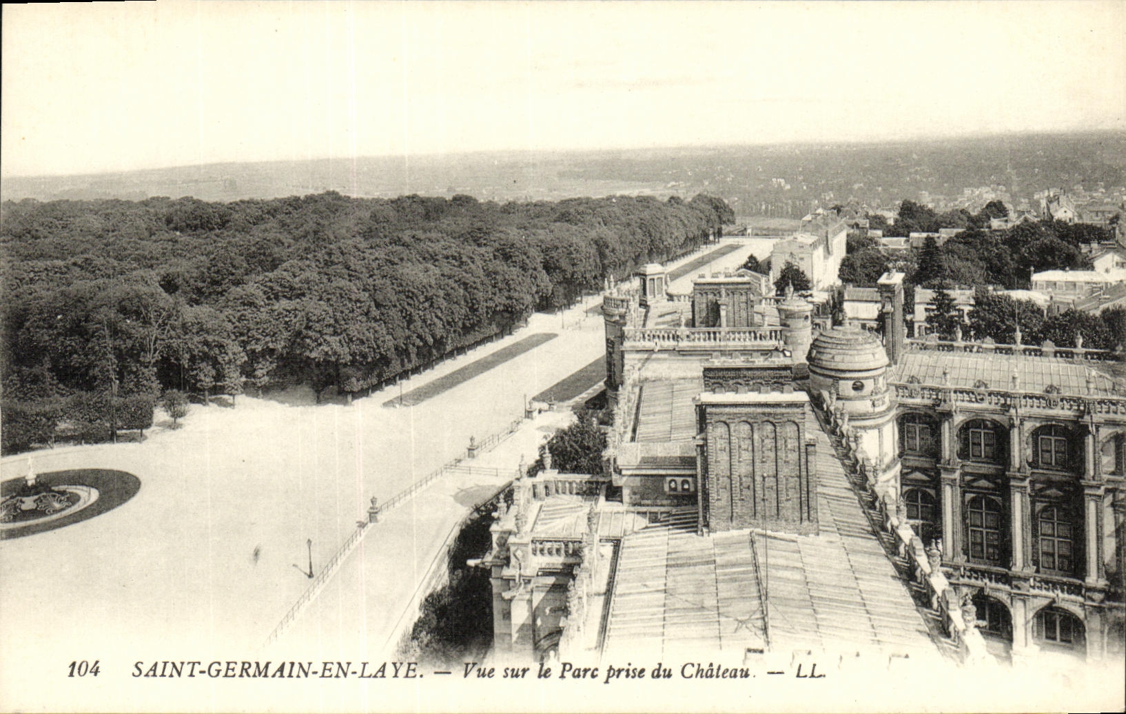CPA Saint Germain En Laye Vue sur le Parc Prise du Chateau