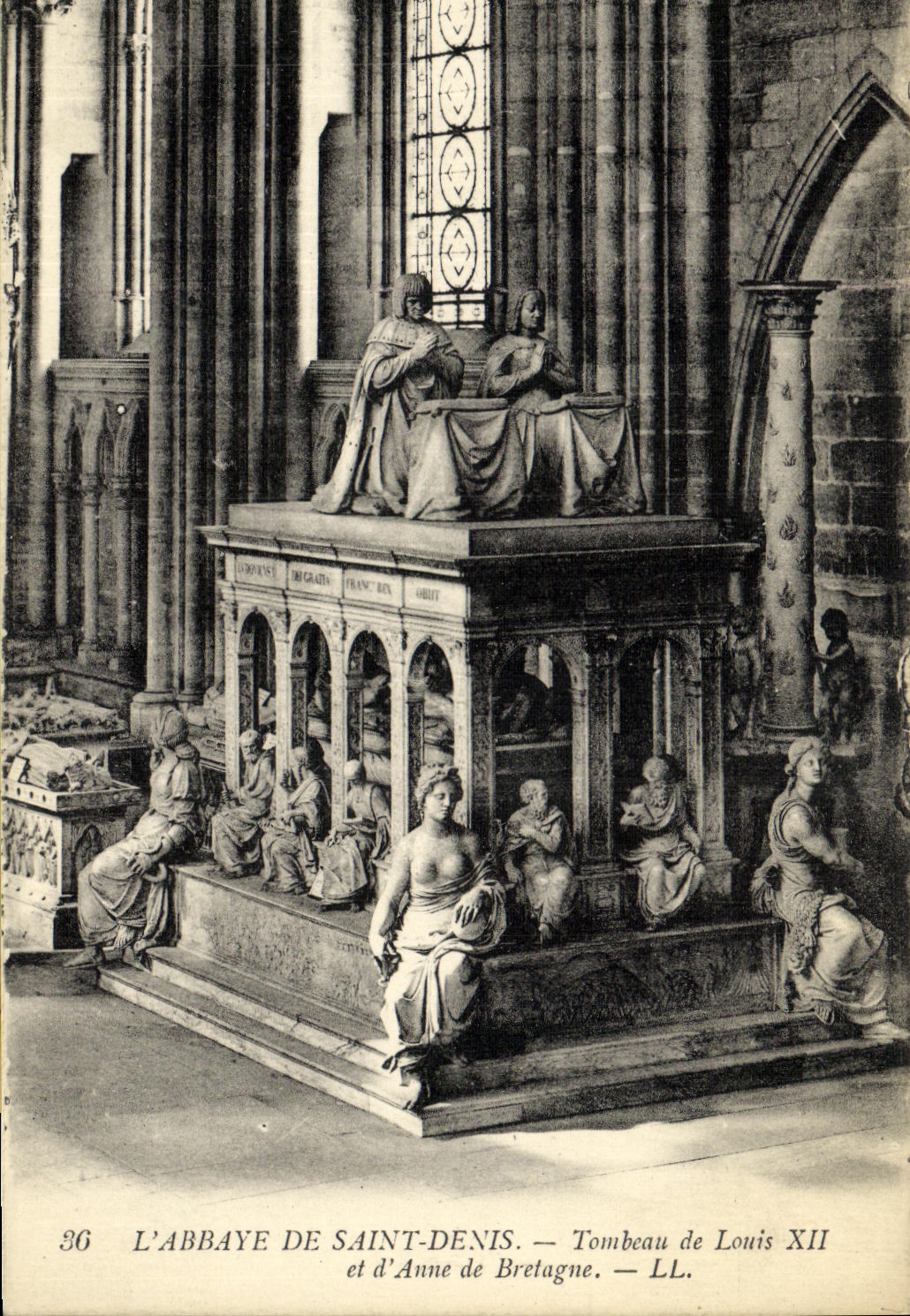 VINTAGE POSTCARD L Abbey Of Saint Denis Tomb of Louis XII and D Anne of Brittany