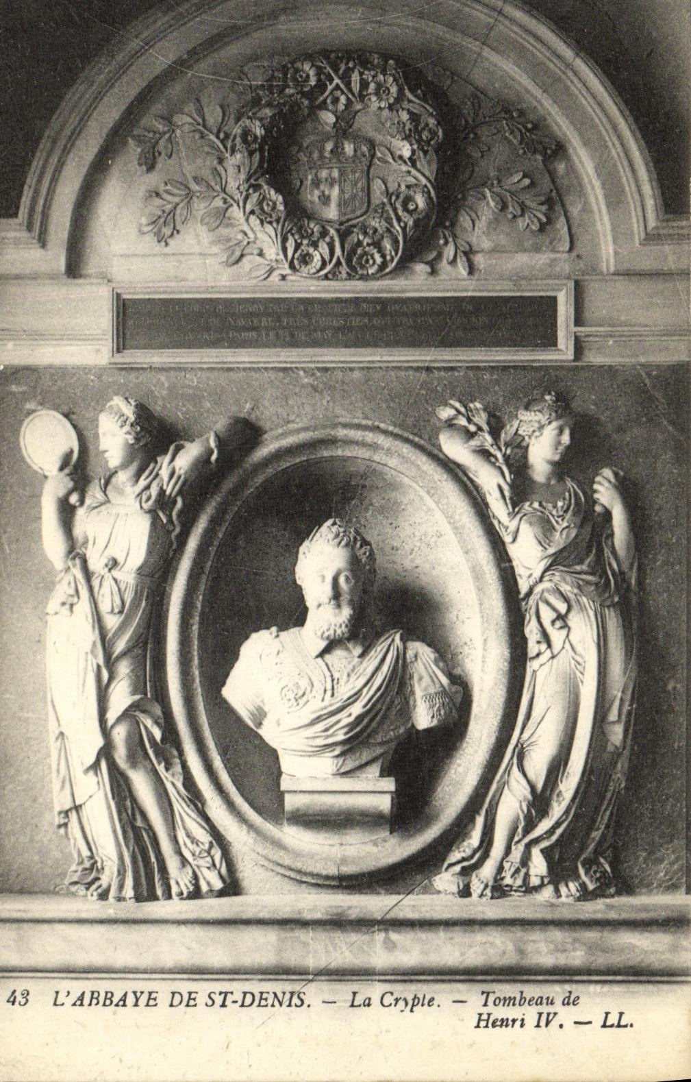 VINTAGE POSTCARD L Abbey Of Denis Saint the Crypt Tomb of Henri IV