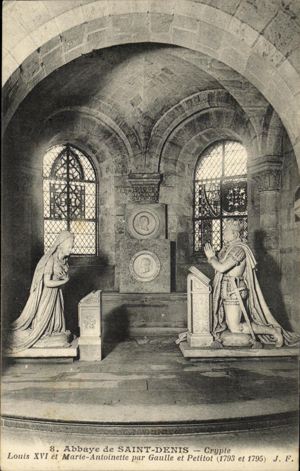 VINTAGE POSTCARD L Abbey of Saint Denis Crypt Louis XVI and Marie Antoinette by Gaulle and Petitot