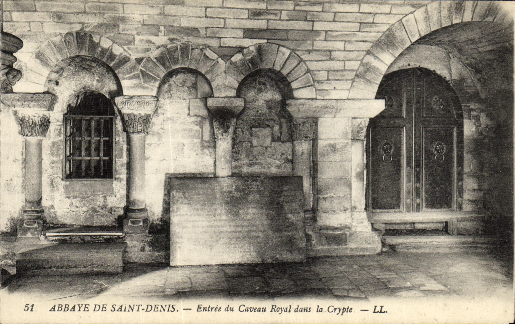 VINTAGE POSTCARD Abbey Of Denis Saint Entered of the Royal Vault the Crypt