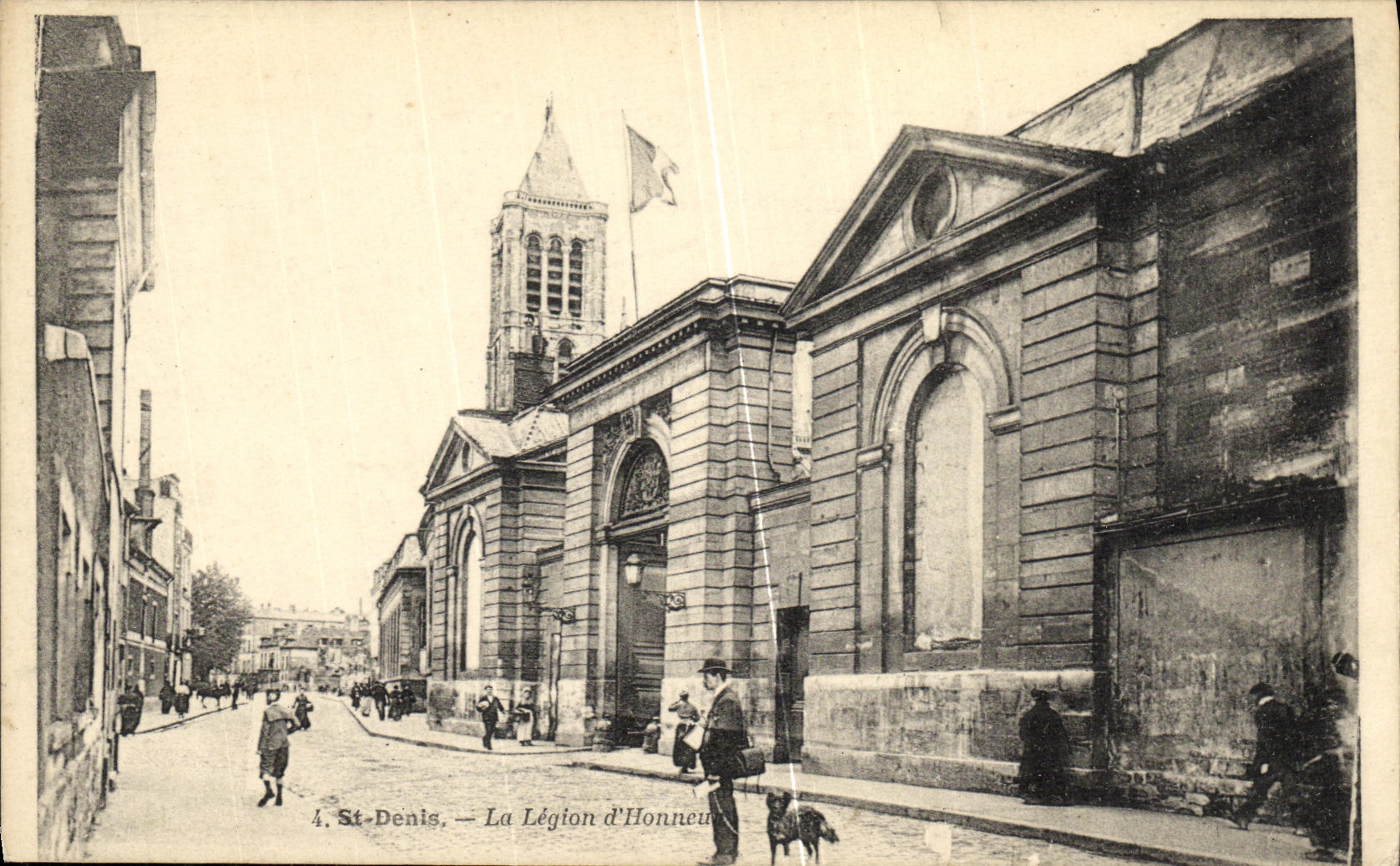 VINTAGE POSTCARD Holy Denis the Legion D Honor