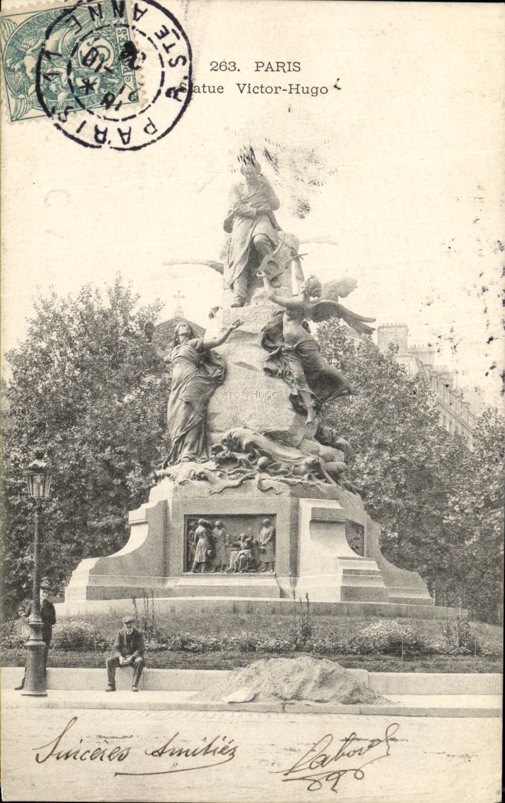 CPA Paris Statue Victor Hugo