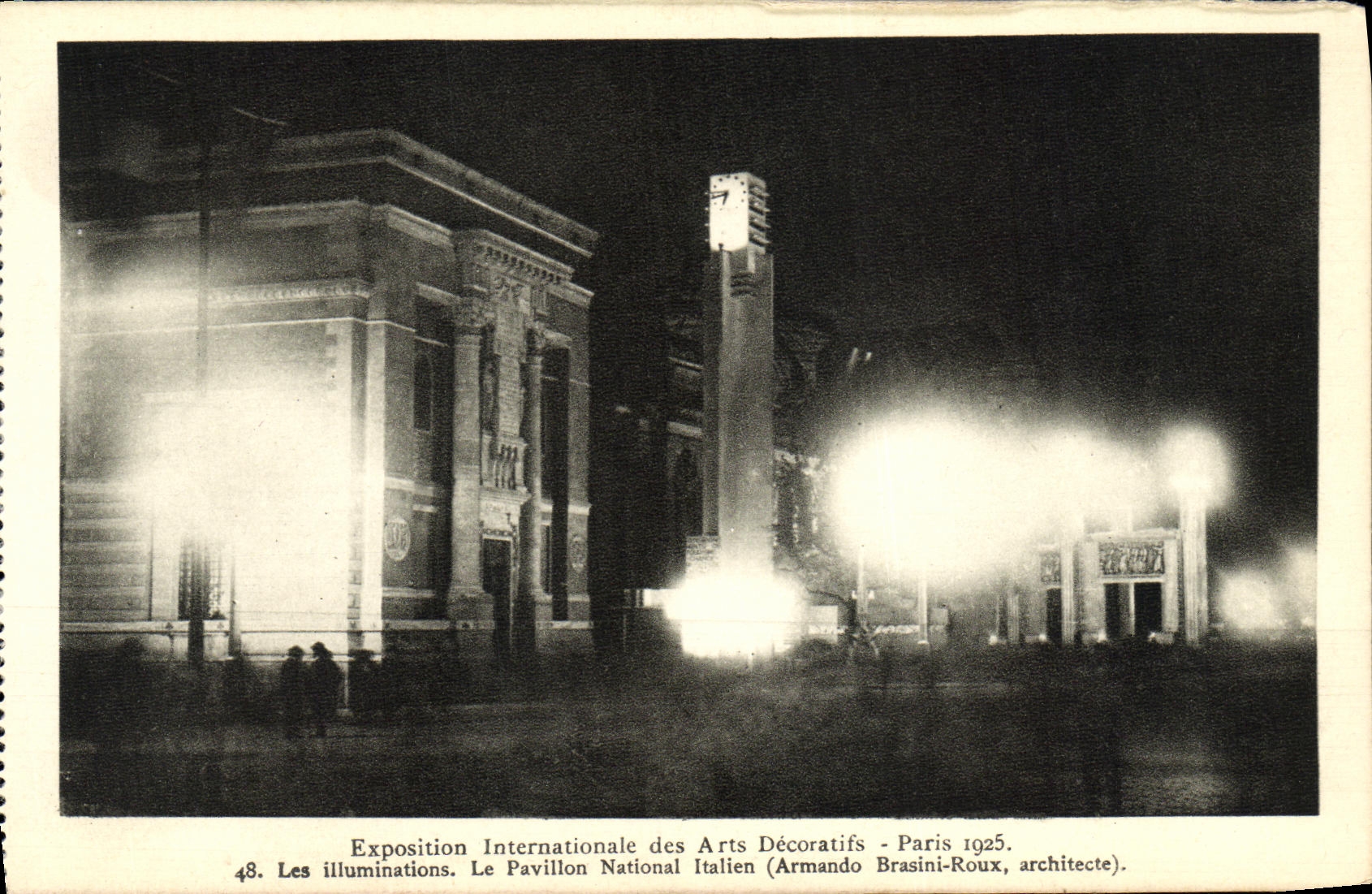 CPA Exposition Internationale des Arts Decoratifs Paris Les illuminations La Pavillon National Italien