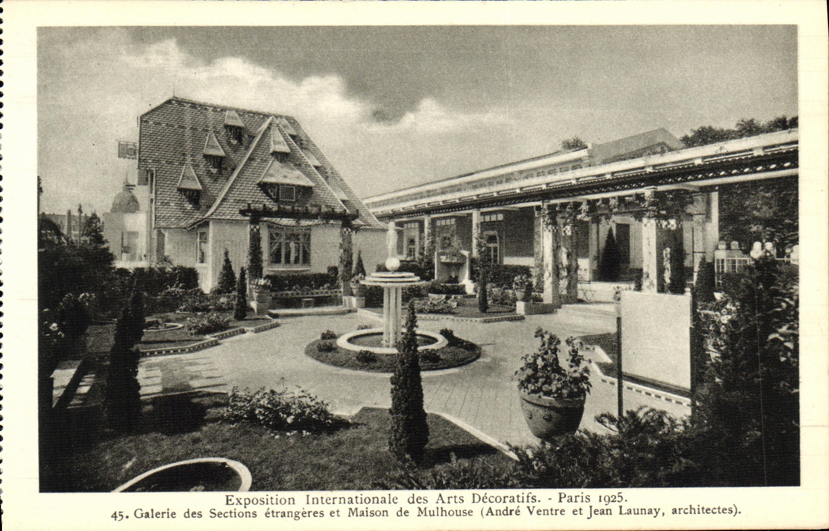 CPA Exposition Internationale des Arts Decoratifs Paris Galerie des Sections etrangeres et Maison de Mulhouse