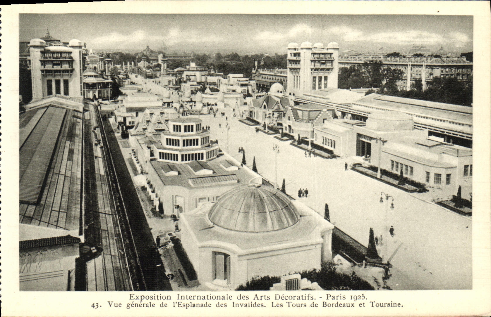 CPA Exposition Internationale des Arts Decoratifs Paris Vue generale de l Esplande des Invalides