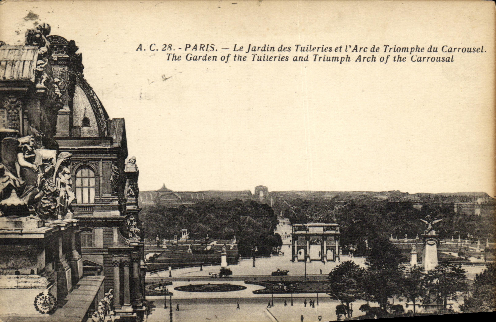 CPA Paris Le Jardin des Tuileries l Arc de Triomphe du Carrousel