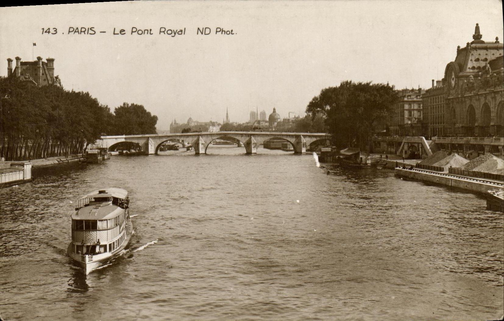 VINTAGE POSTCARD Paris the Royal Bridge Barge Boat