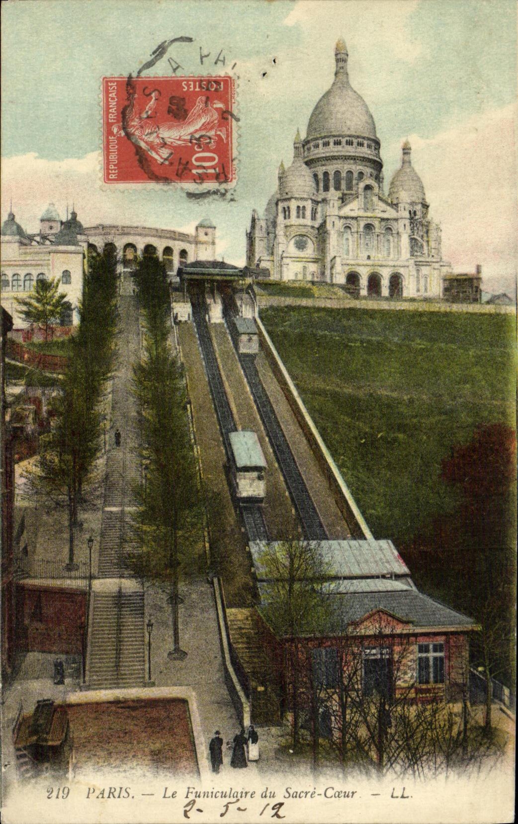 VINTAGE POSTCARD Paris the Funicular of the Sacring Montmartre Heart