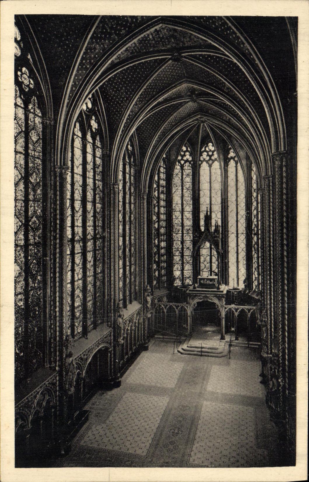 CPA Paris La Sainte Chapelle La nef