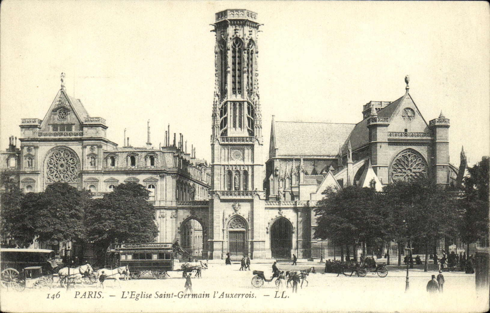CPA Paris L Eglise Saint Germain L Auxerrois