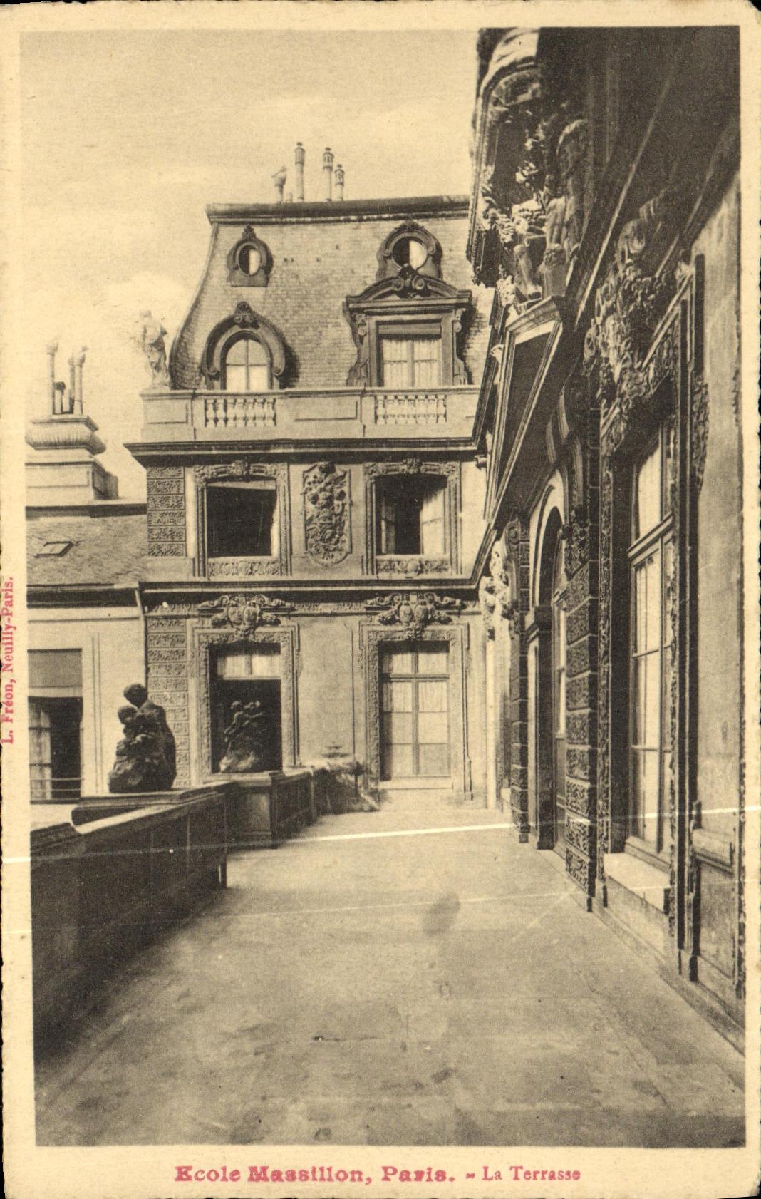 CPA Paris Ecole Massillon La terrasse