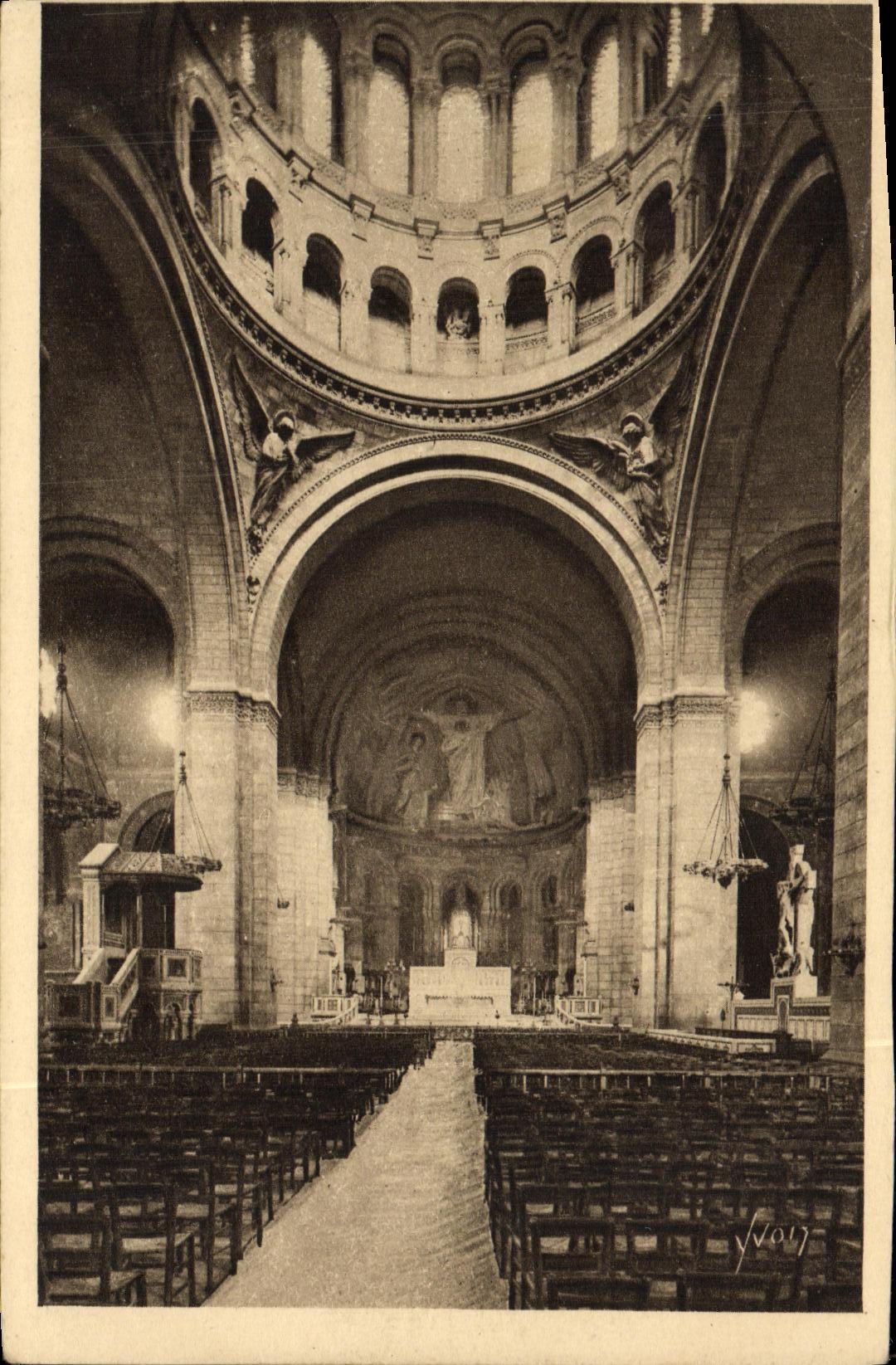 VINTAGE POSTCARD Paris the Basilica De Montmartre chorus