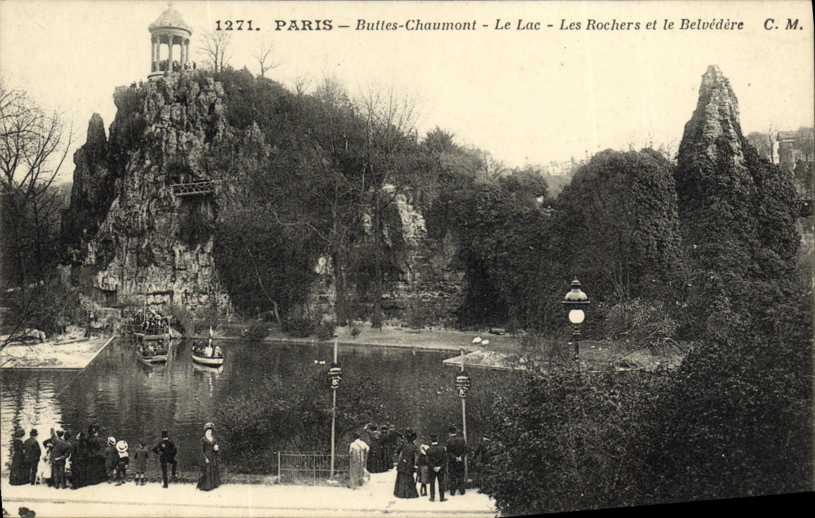 VINTAGE POSTCARD Paris Chaumont Hillocks the Lake Rocks and the View point