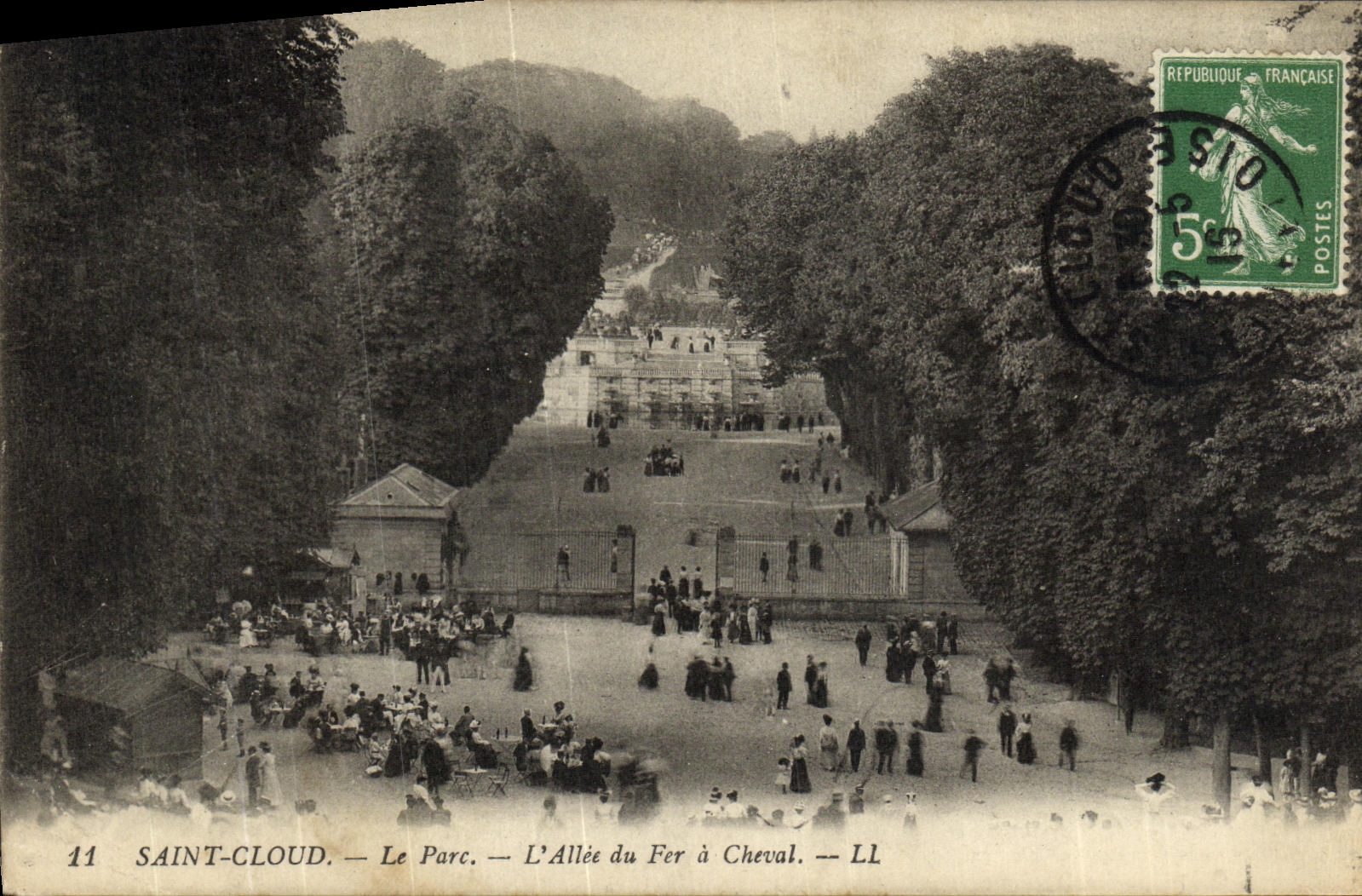 VINTAGE POSTCARD Saint Cloud the Park L Gone of the Horseshoe