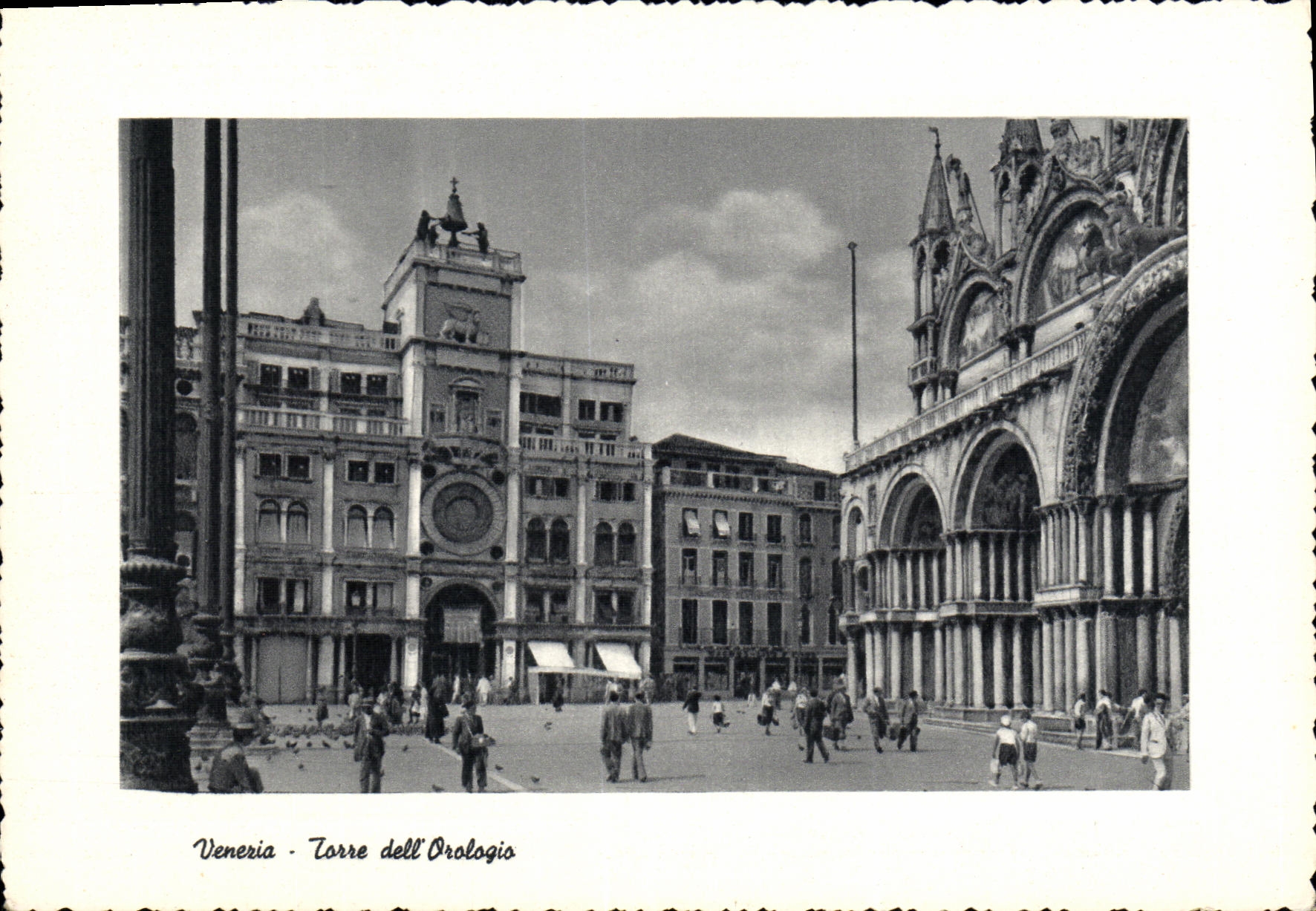 VINTAGE POSTCARD Veneria Tarre Dell Orologio