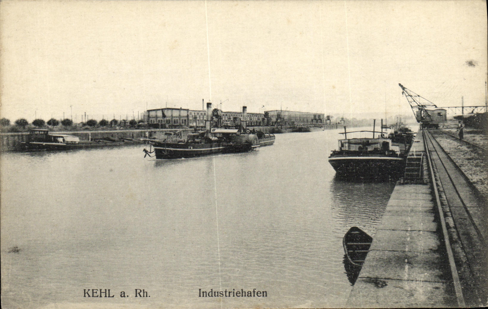 CPA Kehl a Rh Industriehafen Bateaux